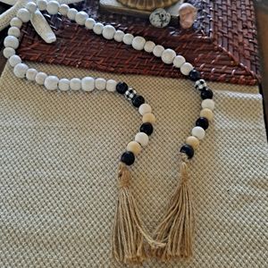 🎀 39" White Bead Garland Farmhouse